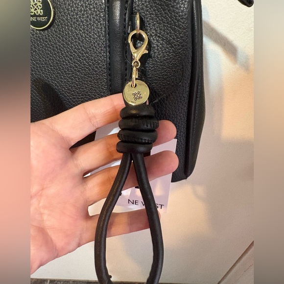 Nine West NWT Elegant Harland Black Satchel Bag, adjustable straps, Crossbody. - Picture 6 of 16